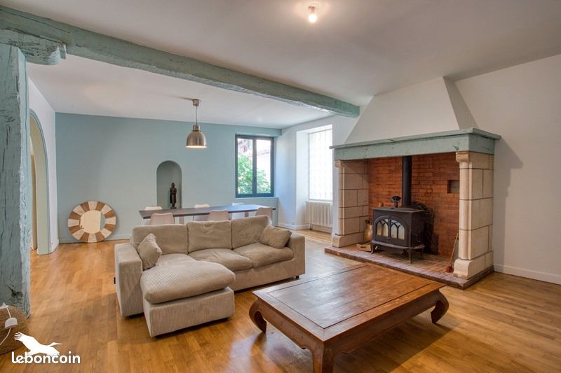 Maison 6 pièces 193 m² · à Saint-Céré · 193 m² · 169 087 €