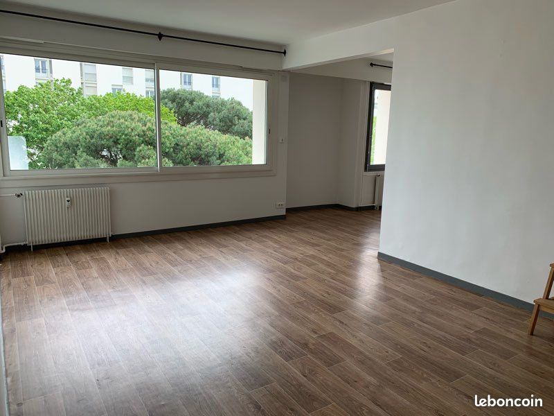 Appartement 4 pièces 81 m² · à La Rochelle · 81 m² · 950 €