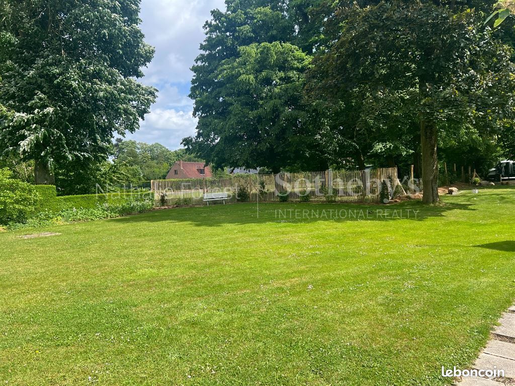 Terrain 1751 m² · à Mouvaux · 1 751 m² · 710 000 €