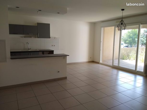 Appartement T3 – 67 m² + grande terrasse + jardin privatif + garage fermé