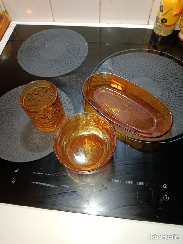 1 ravier 1 verre et un petit bol duralex ambré (image 1)