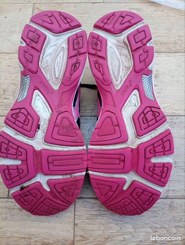 Basket running Asics gel stormhawk ou 40 Sport Plein air