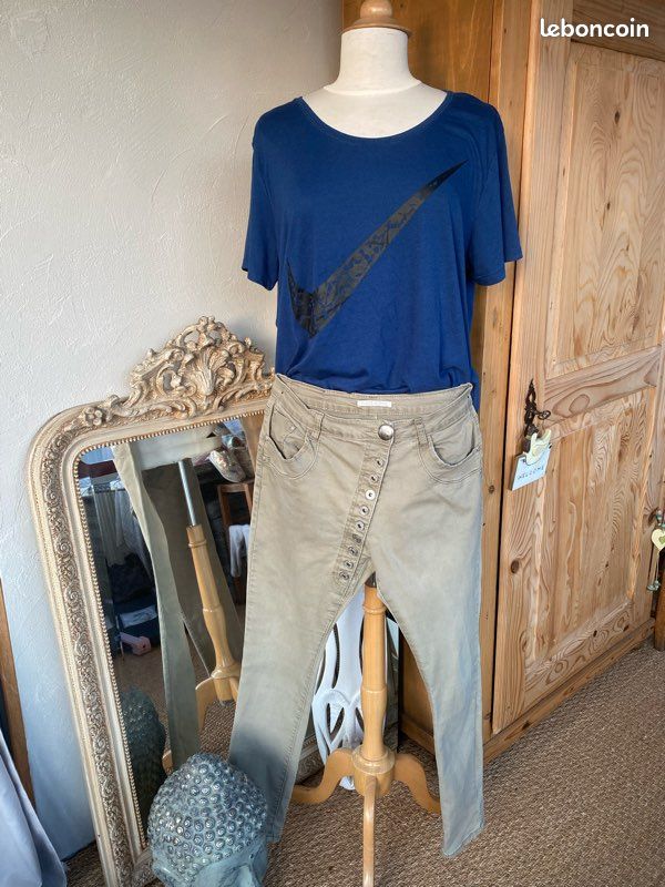 T-shirt Nike bleu profond ,un basic Taille L (image 2)
