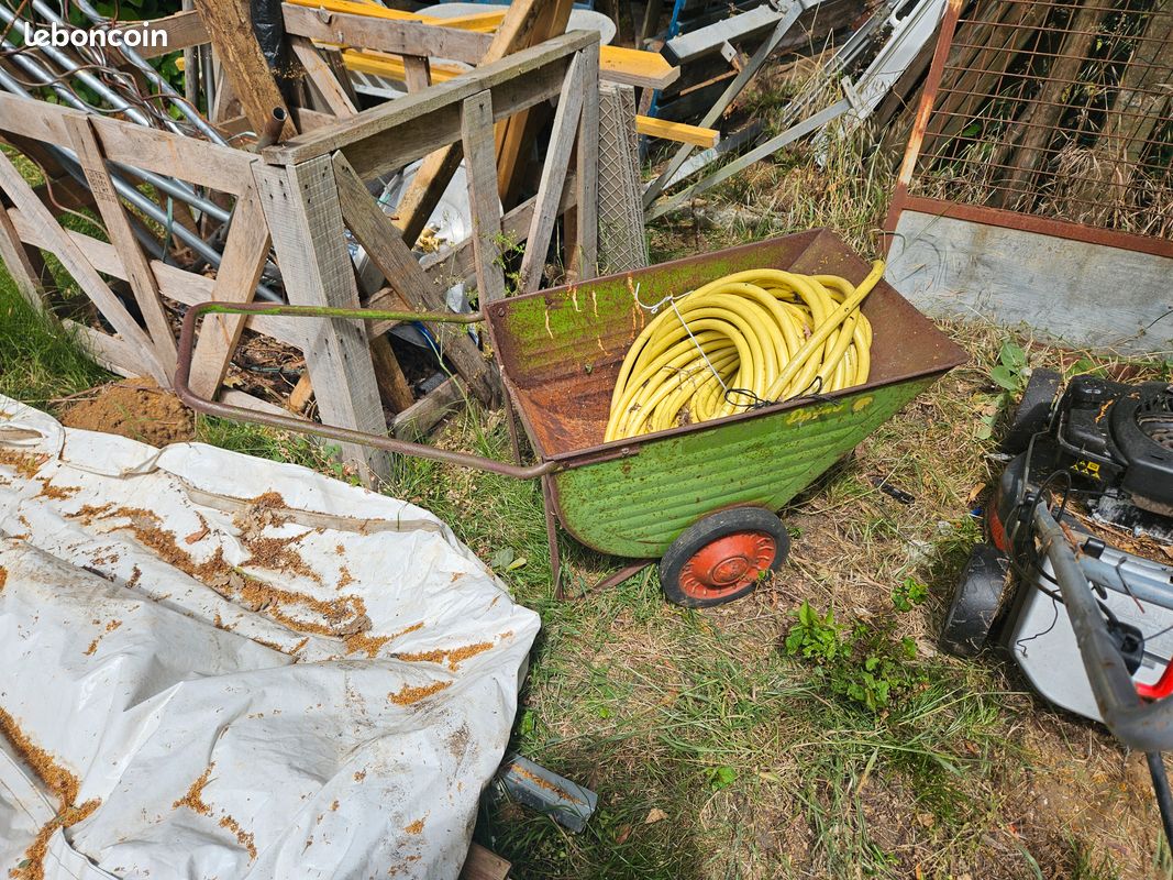 Brouette vintage Wolf (image 1)