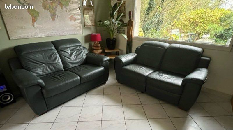 Mobilier et meubles d'occasion « fauteuil en cuir vert et merisier