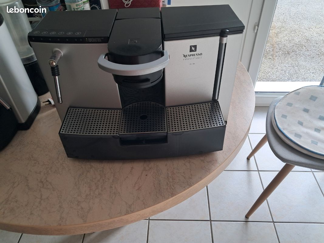 Machines à café nespresso (image 1)