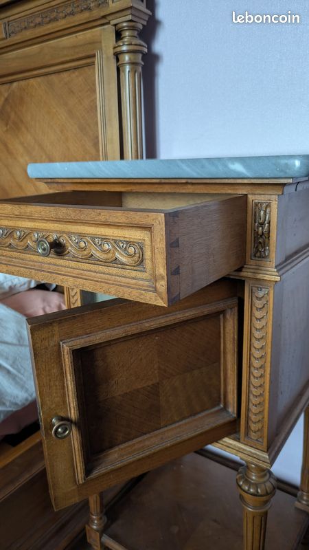 Beau meuble en noyer (image 2)
