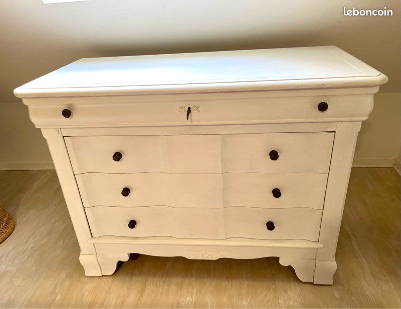 Commode en chêne massif (image 1)