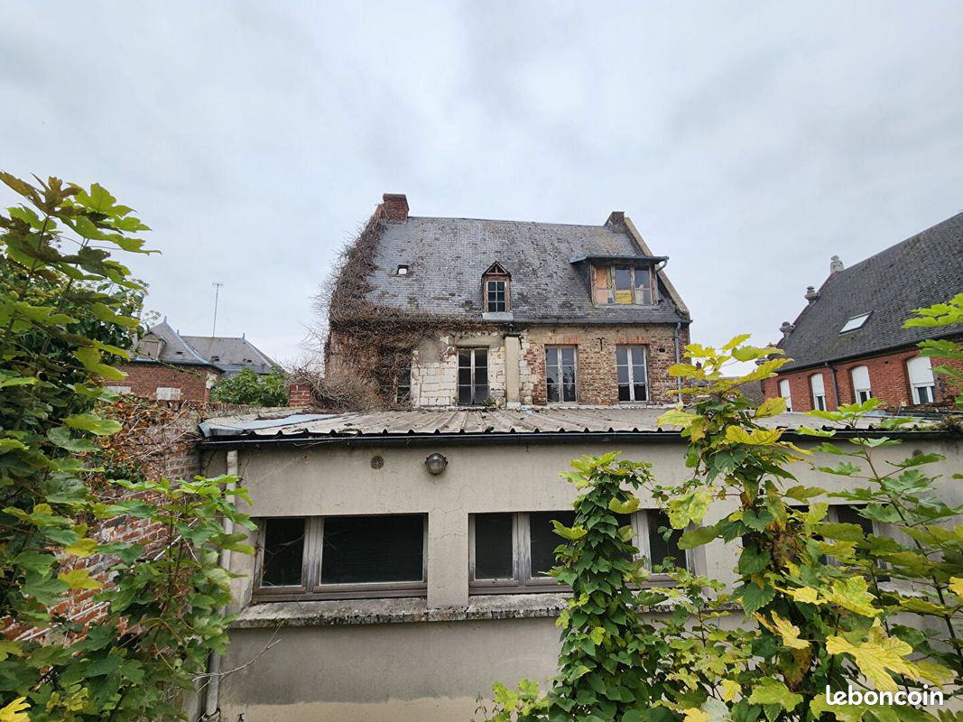 Maison 18 pièces 310 m² · à Origny-Sainte-Benoite · 310 m² · 149 200 €