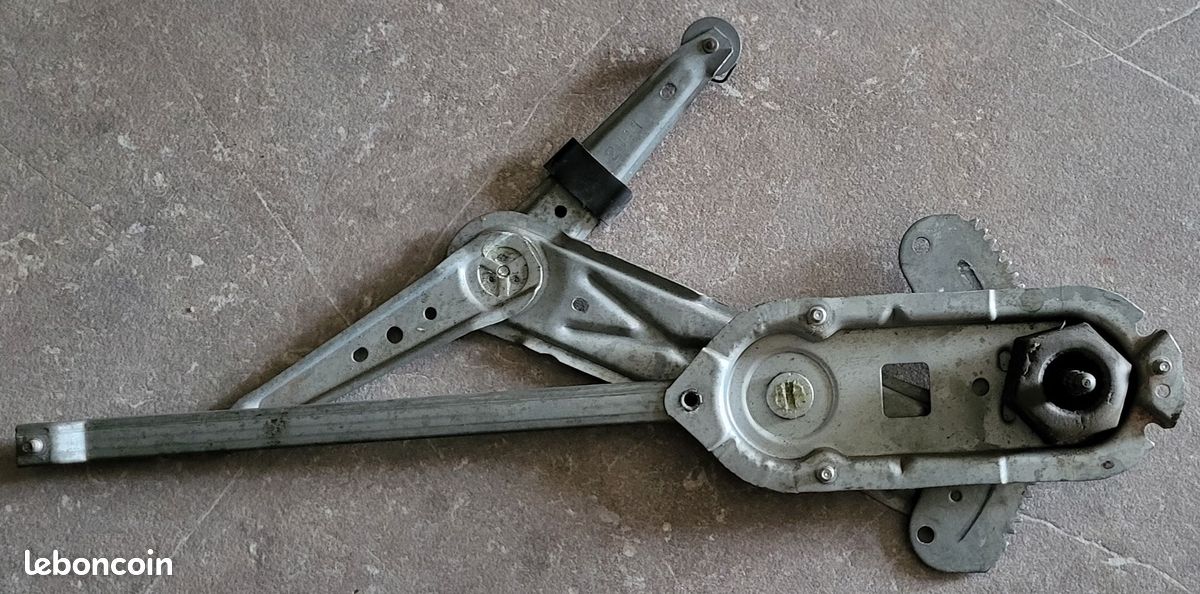 Triangle avant gauche pour CITROEN ZX PHASE 2 BREAK d'occasion - Jaqu'Auto