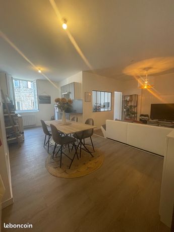 A LOUER APPARTEMENT 2 pièces 42m2 centre ville FEURS