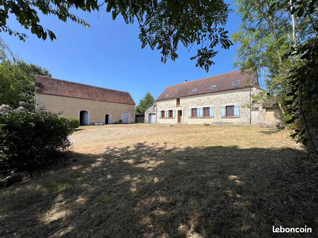 Maison 6 pièces 131 m² · à Perche en Nocé · 131 m² · 300 000 €