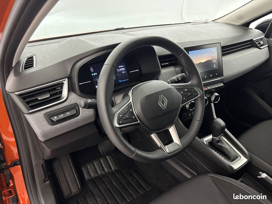 RENAULT Clio E-Tech full hybrid 145 ch GSR2 Evolution (image 10)