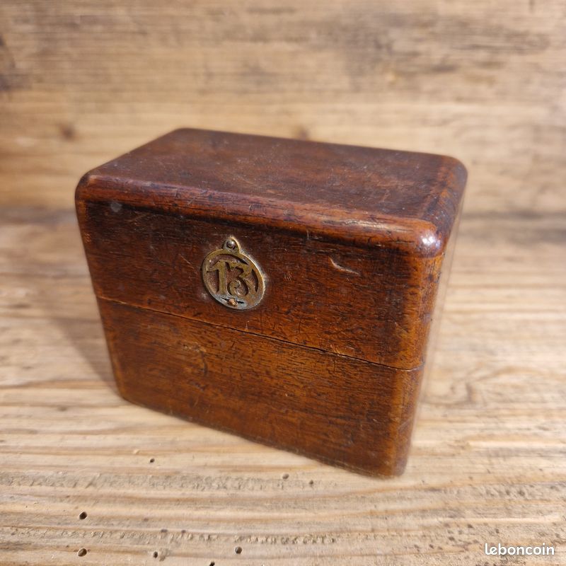 Ancien Godet Huilier En Bois De Buis Pour Horloger - Outil De Réparation De Montres - Occasion