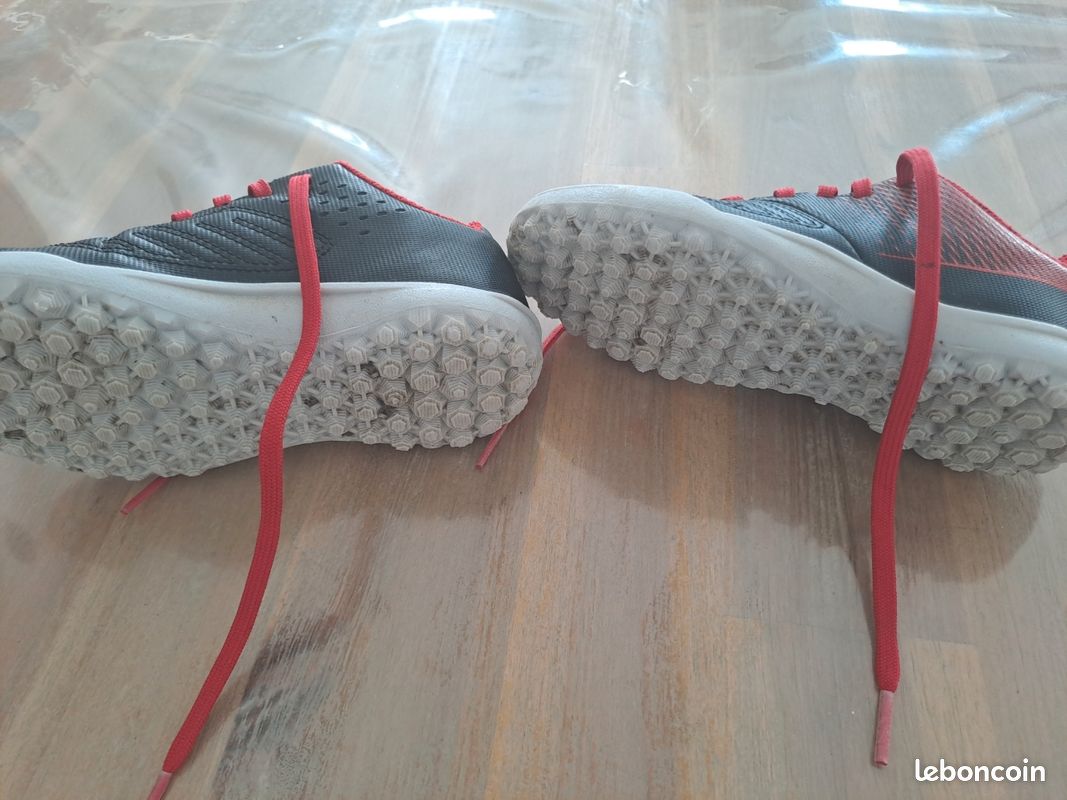 Chaussures a crampon 27 (image 2)