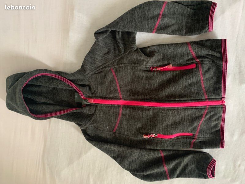 Lot vêtements fille 6/8 ans (image 10)