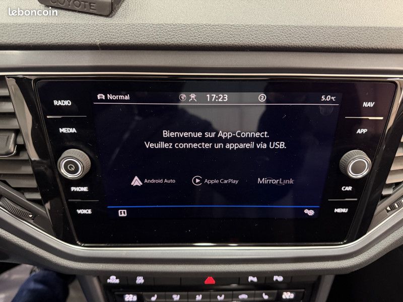 Volkswagen T-ROC CABRIOLET 1.5 TSI EVO2 150CH R-LINE DSG7 (image 14)
