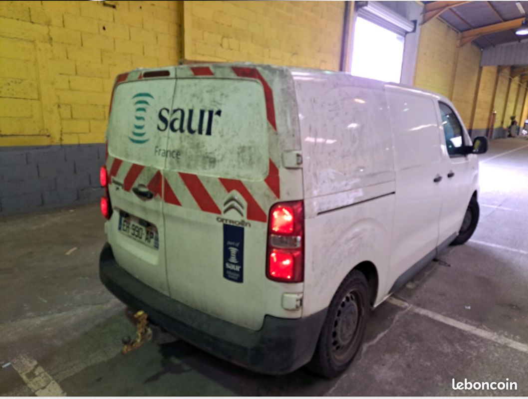 Citroën Jumpy CITROEN JUMPY M BLUEHDI 95 BVM5 TVA+ATTELAGE GAR 12 MOIS (image 2)