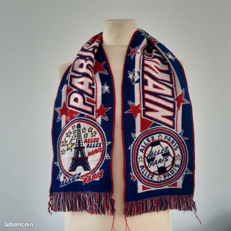 Écharpe De Football Vintage PSG "Allez Paris" - En Très Bon état, Pour Supporter Le Paris SG