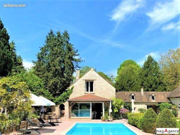 Propriété 9 pièces 250 m²