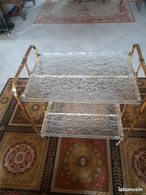 Desrte table roulante (image 1)