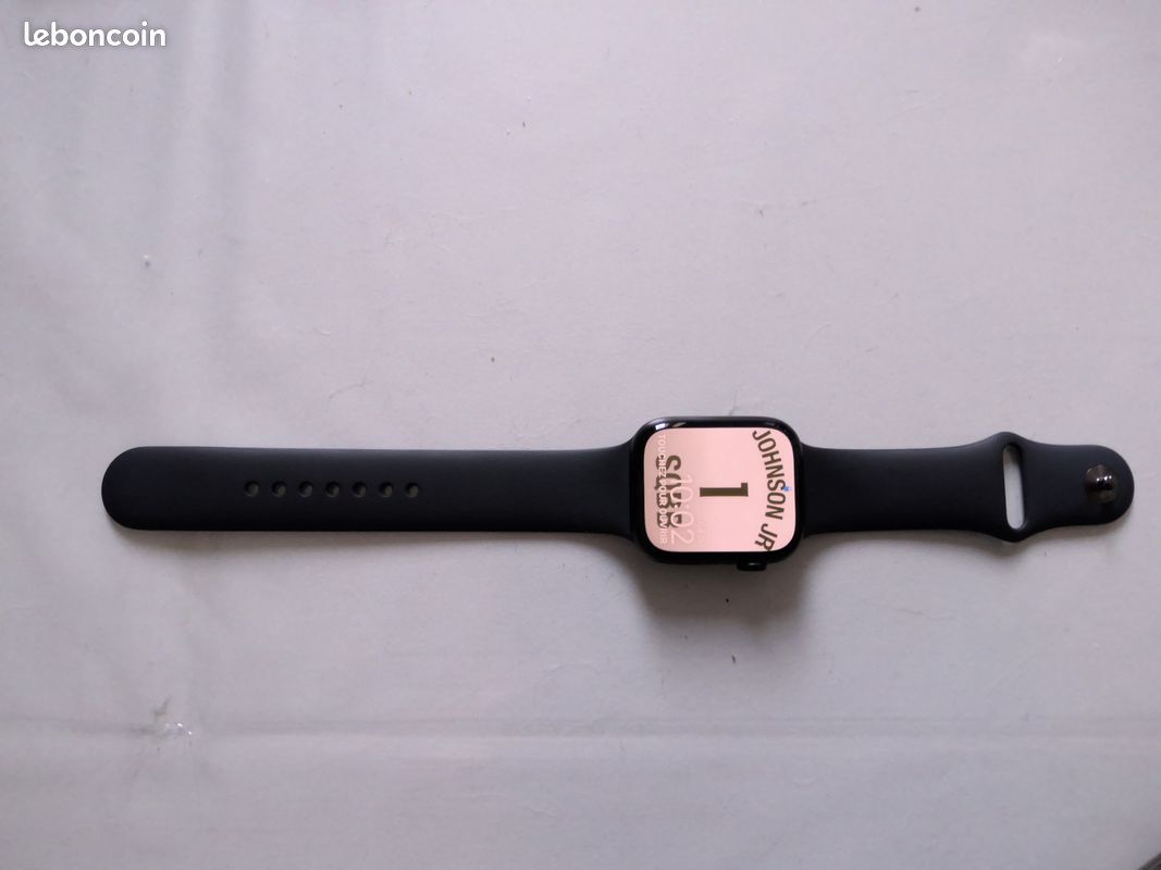 Apple watch serie 8 GPS (image 2)