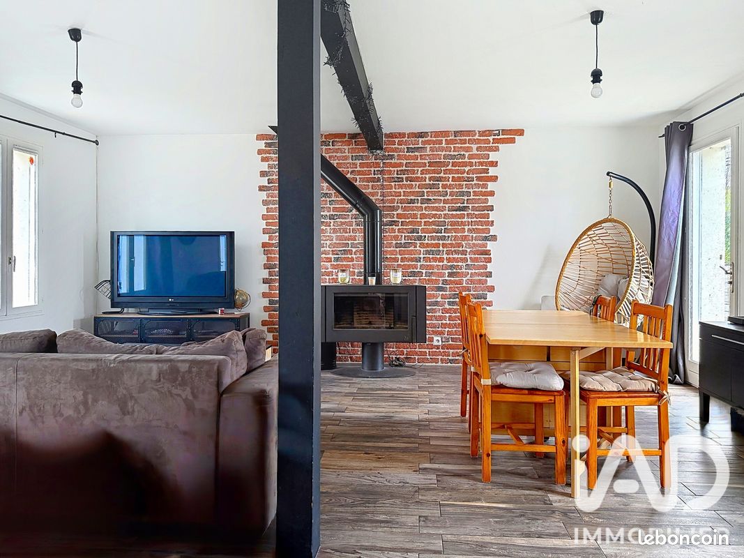 Maison 5 pièces 96 m² · à Auneau-Bleury-Saint-Symphorien · 96 m² · 225 000 €