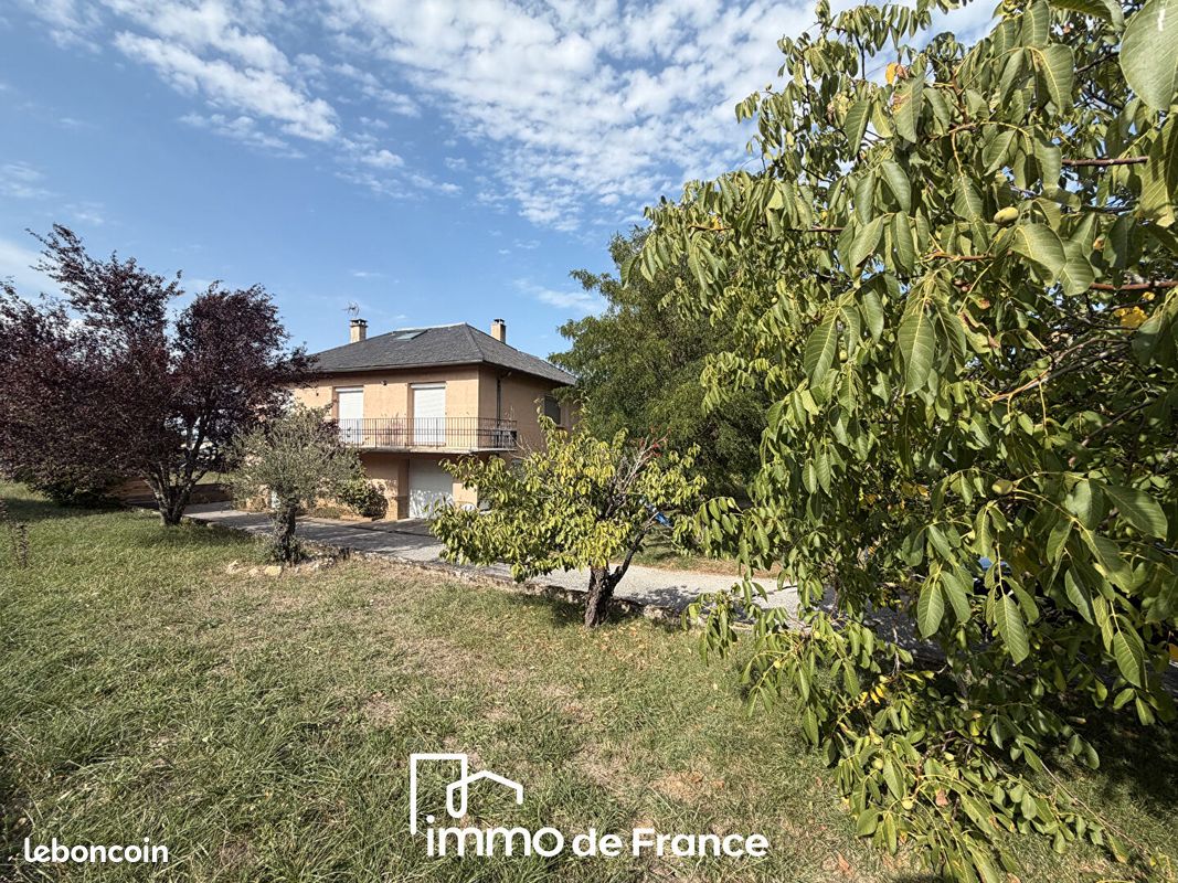 Maison 7 pièces 159 m² · à Agen-d'Aveyron · 159 m² · 285 000 €