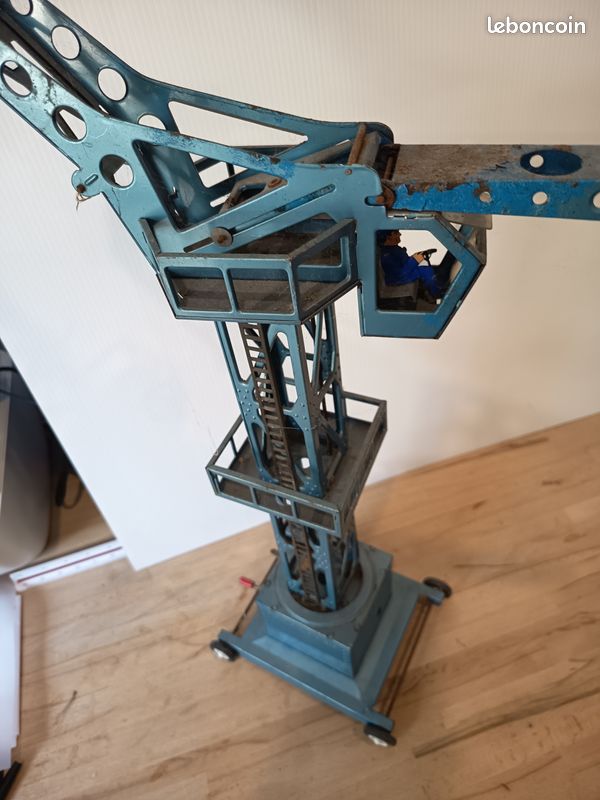 Grue joustra à vendre - Shopping Participatif