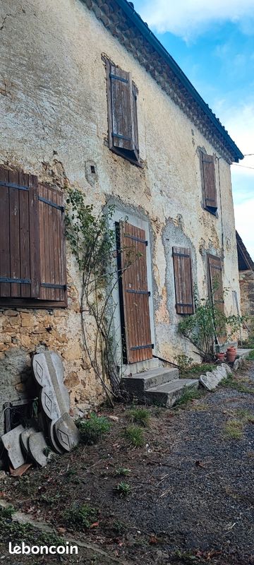 Maison 6 pièces 120 m² · à Mérigon · 120 m² · 150 000 €