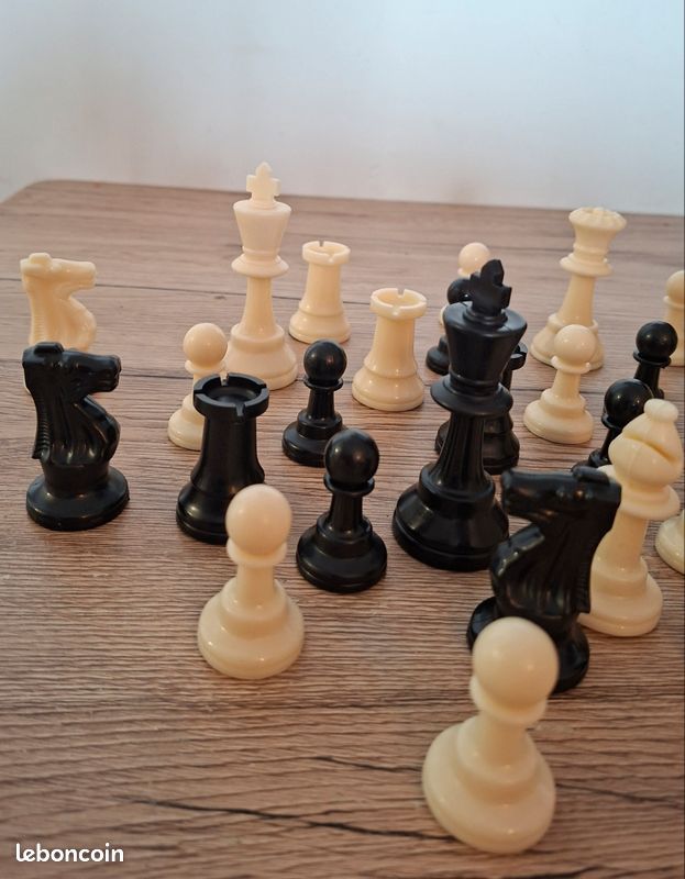 Jeu D'échecs XXL Buis Plombé Et Feutré – Échiquier 75 Cm, Roi 145 Mm, 1960