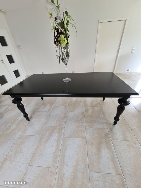 Table à manger avec 6 chaises (image 7)