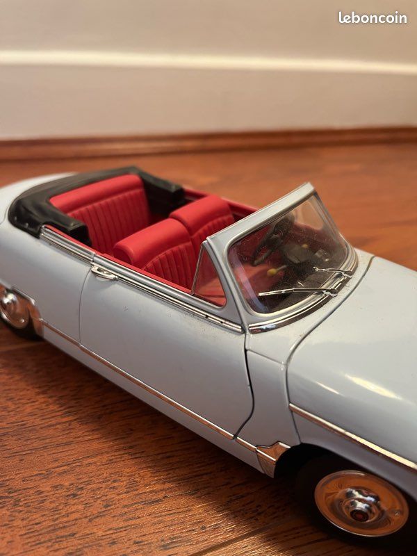 Solido Prestige 1/18 Panhard PL17 Cabriolet Blanc – Réf 8174 (voiture Miniature Collection)