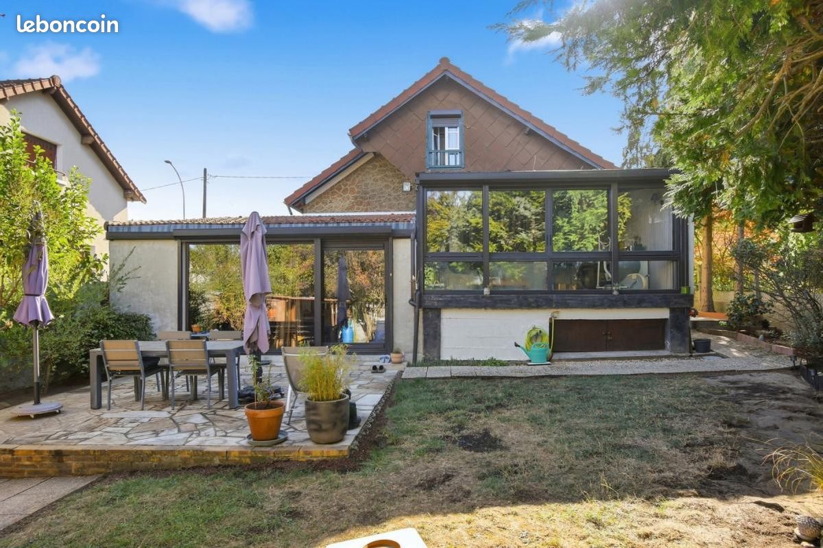 Maison 5 pièces 110 m² · à Poissy · 110 m² · 546 000 €