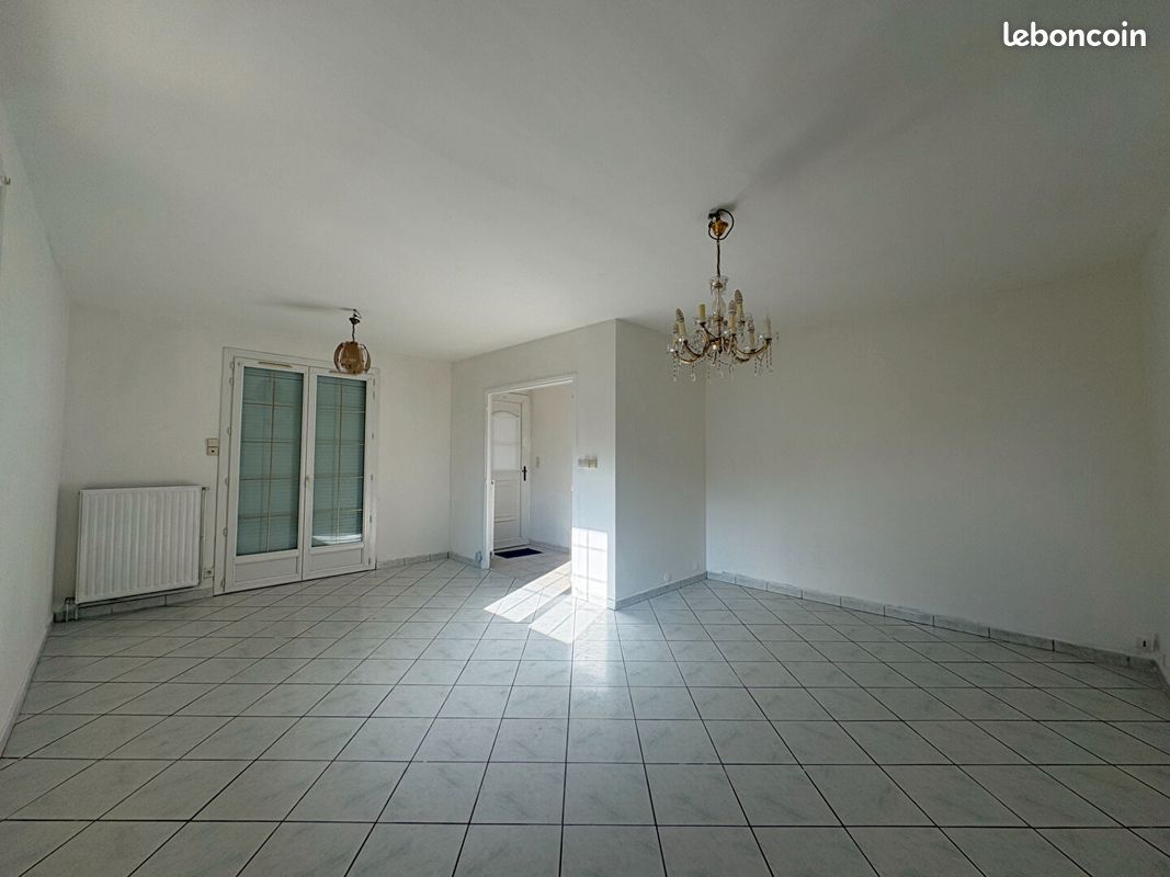 Maison a louer meyzieu - 4 pièce(s) - 90 m2 - Surfyn