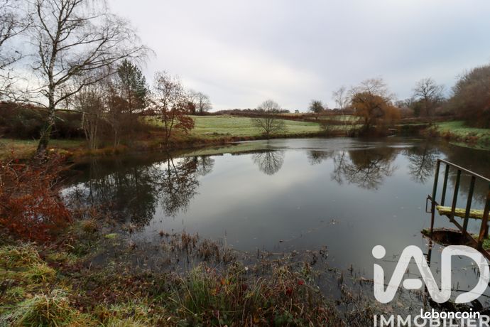 Terrain 20475 m² Soursac