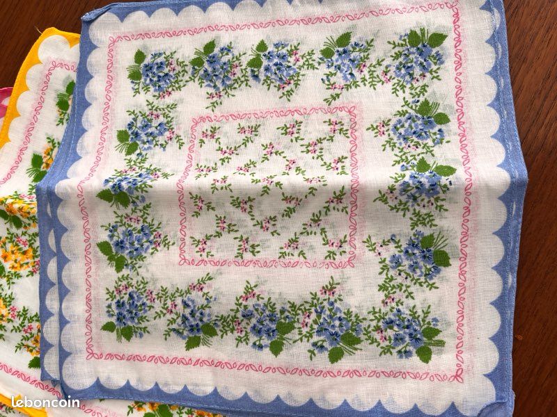 Serviettes de tables fleuries vintage (image 4)