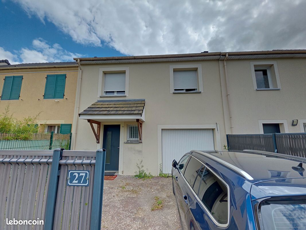 Maison 5 pièces 83 m² · à Maintenon · 83 m² · 1 200 €