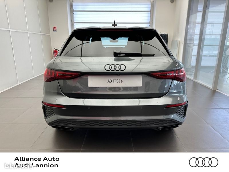 Audi A3 Sportback 40 TFSI e 204ch S line S tronic 6 (image 5)