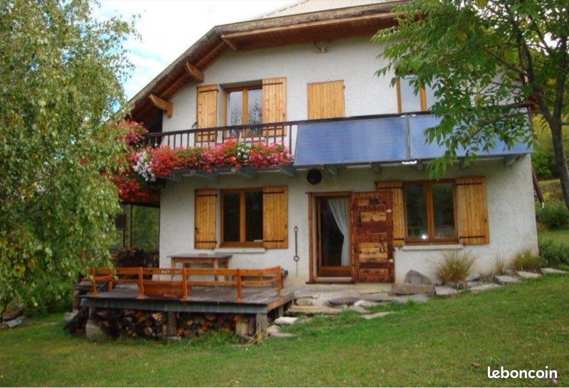 Maison 5 pièces 104 m² · à Allos · 104 m² · 420 000 €