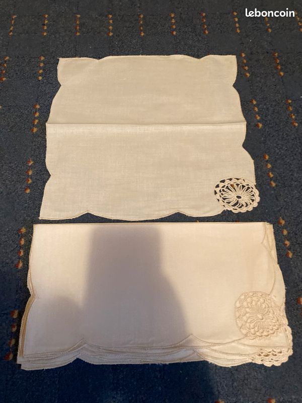 Lot de 6 serviettes de table brodées à la main (image 1)