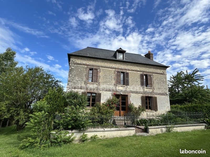 Maison 7 pièces 168 m² · à Pennedepie · 168 m² · 997 000 €