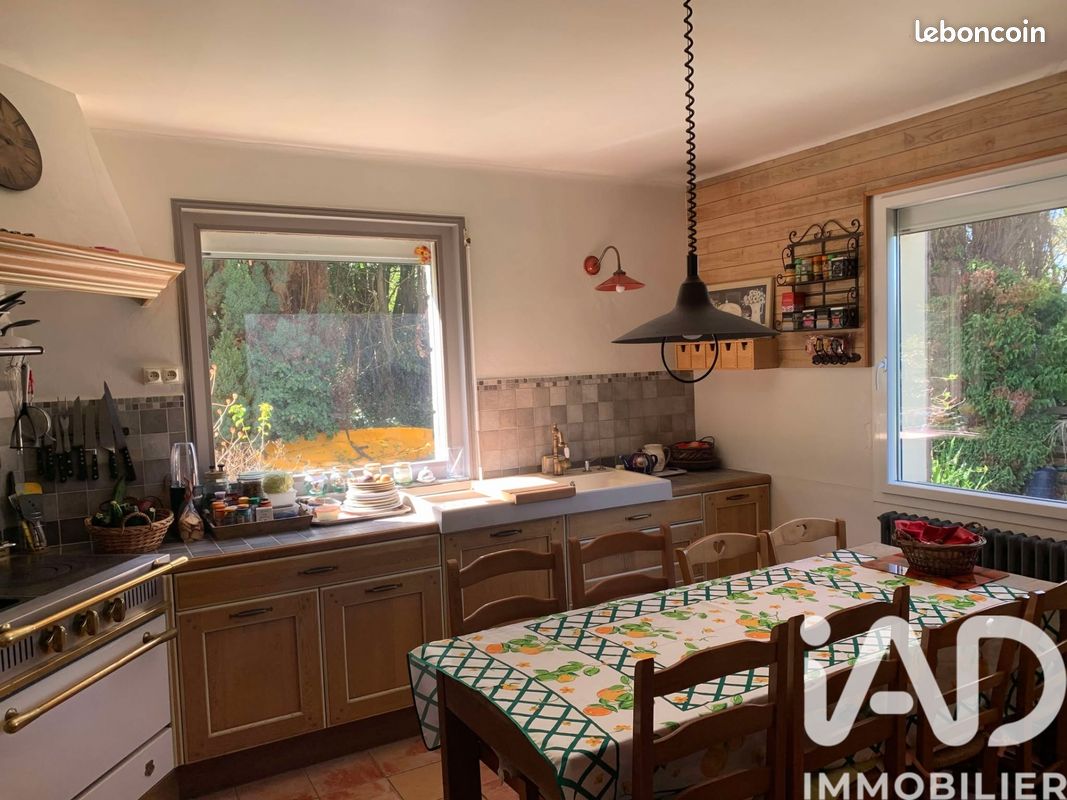 Maison 8 pièces 220 m² (image 7)