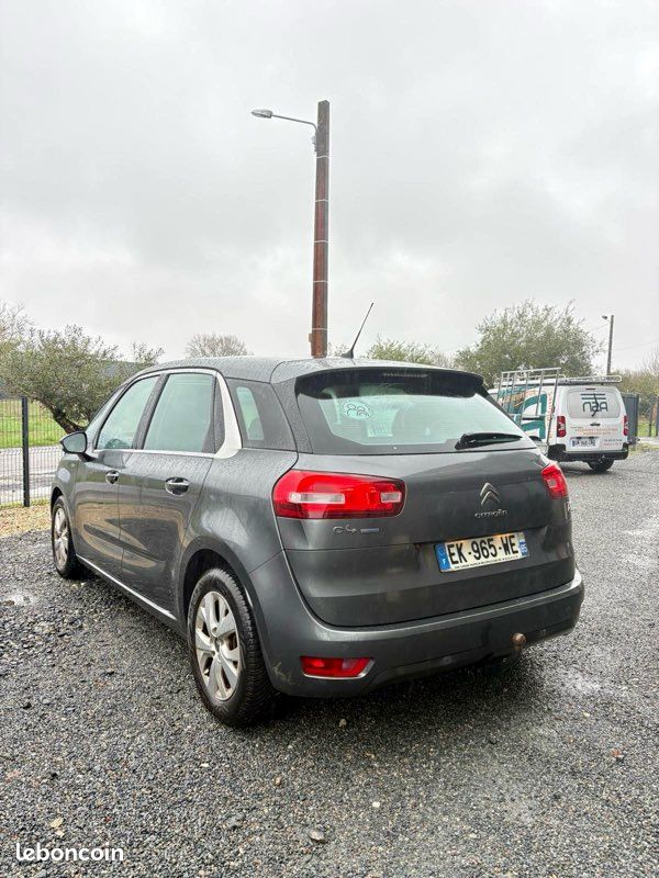 Citroën C4 Picasso 1.6 HDi 115Cv 1ERE MAIN ENTRETIEN COMPLET (image 3)