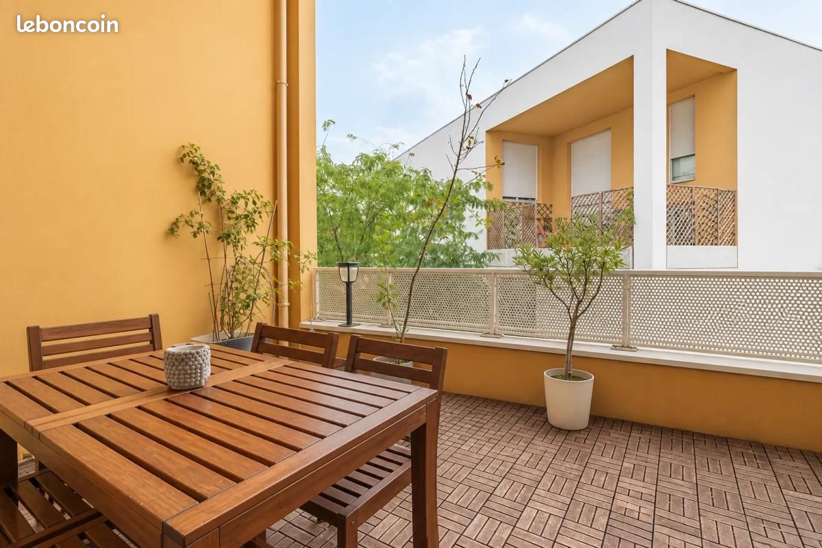 Appartement 3 pièces 64 m² · à Stains · 64 m² · 215 000 €