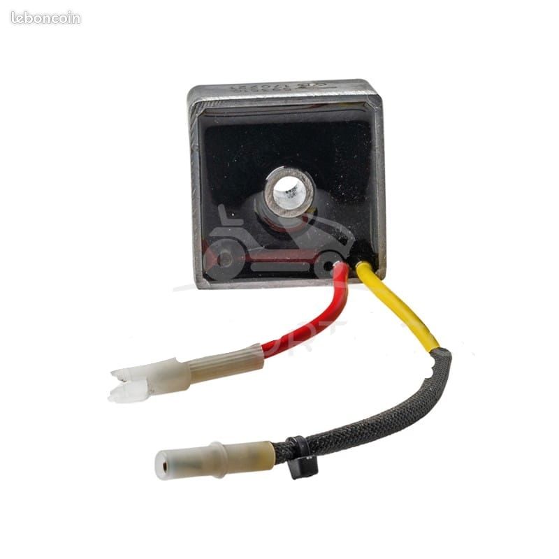Régulateur De Tension Pour Moteurs BRIGGS & STRATTON COMPATIBLE - 003493