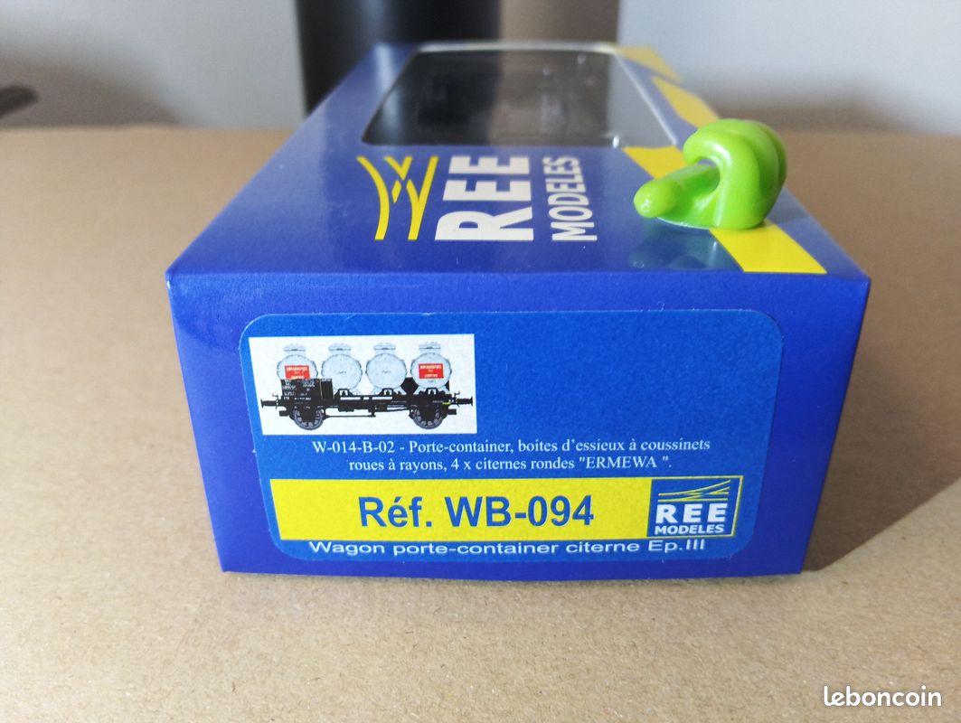 Wagon Plat SNCF REE MODELS échelle HO Avec 3 Conteneurs Citernes - Neuf, époque 3, Prêt à Rouler