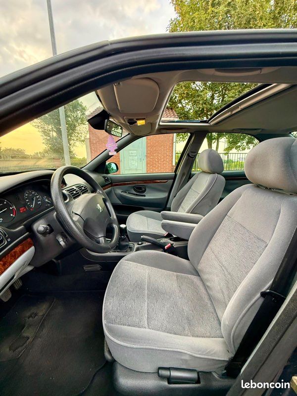 PEUGEOT 406 2.0 HDI 90cv NAVTECH 67.100KMS TOIT OUVRANT, GPS, CLIM AUTO, REGULATEUR, JANTES, PARFAIT ÉTAT (image 5)