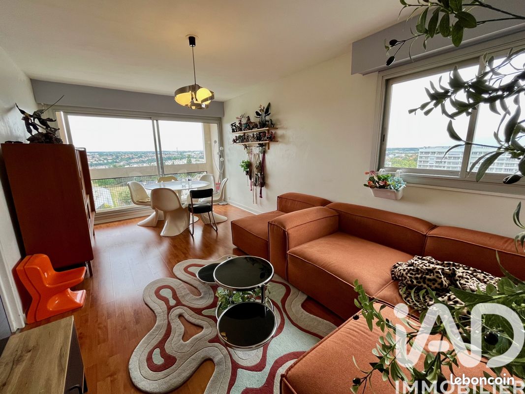 Appartement 4 pièces 87 m² · à Poitiers · 87 m² · 99 990 €