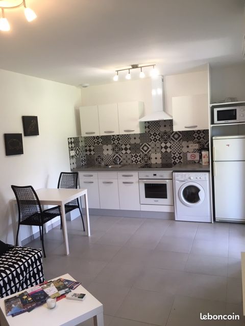 Appartement 1 pièce 25 m² · à Istres · 25 m² · 550 €/mois